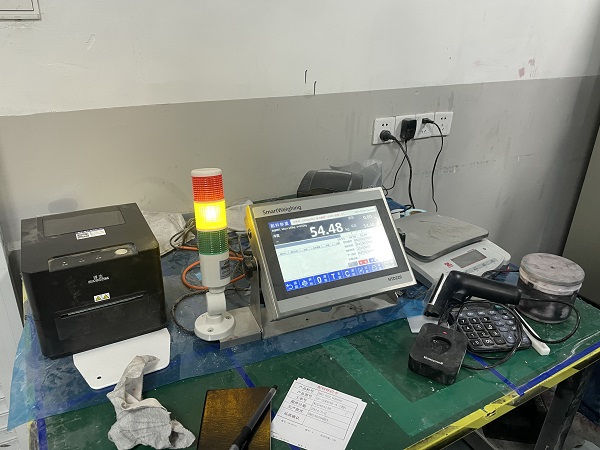 智能配料稱重儀表多量程稱重配料在新材料企業(yè)中的應用